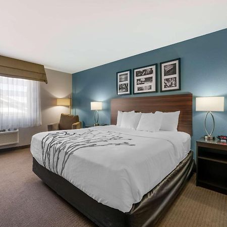 Sleep Inn & Suites Hays I-70 Bagian luar foto