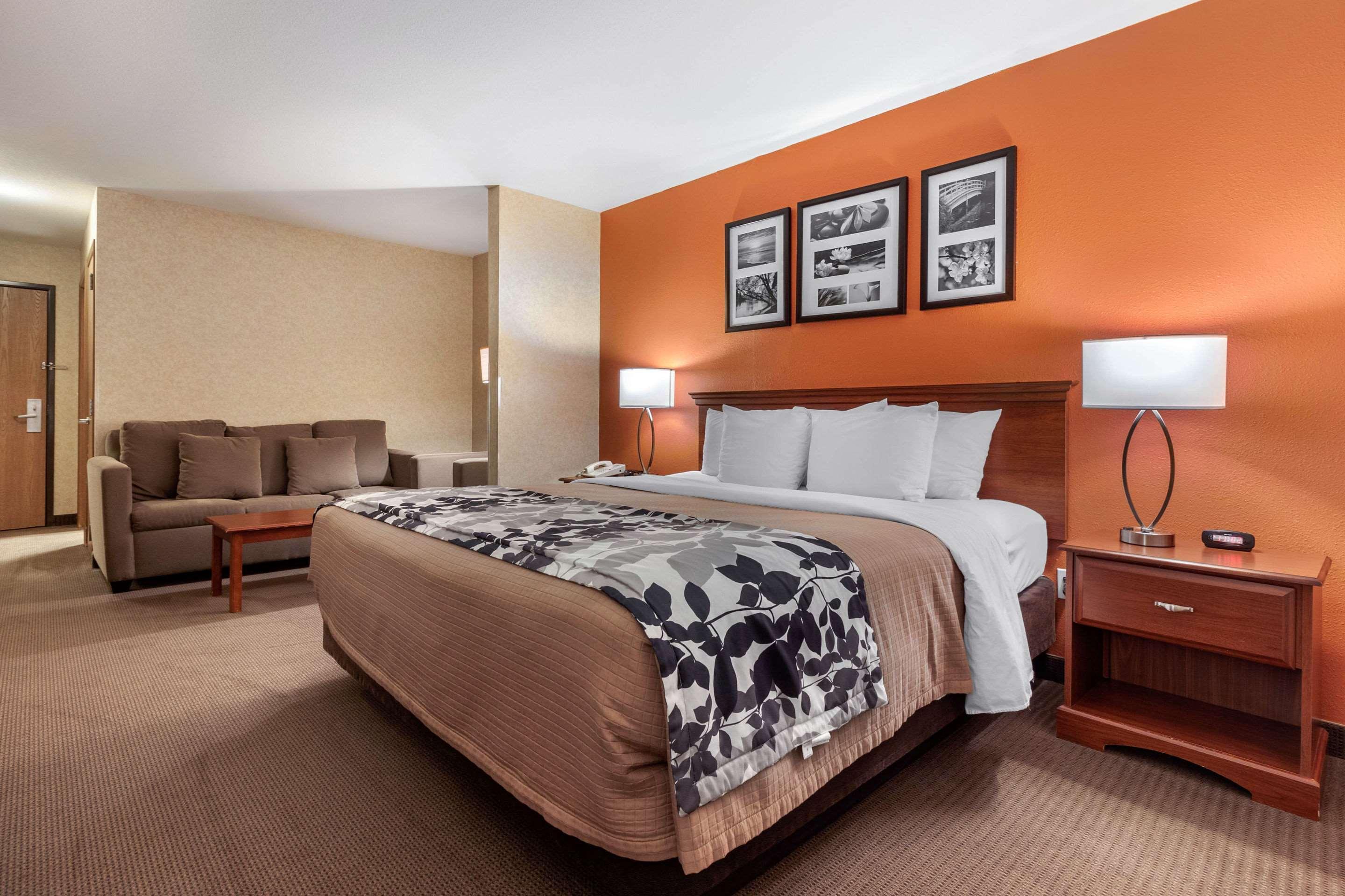 Sleep Inn & Suites Hays I-70 Bagian luar foto
