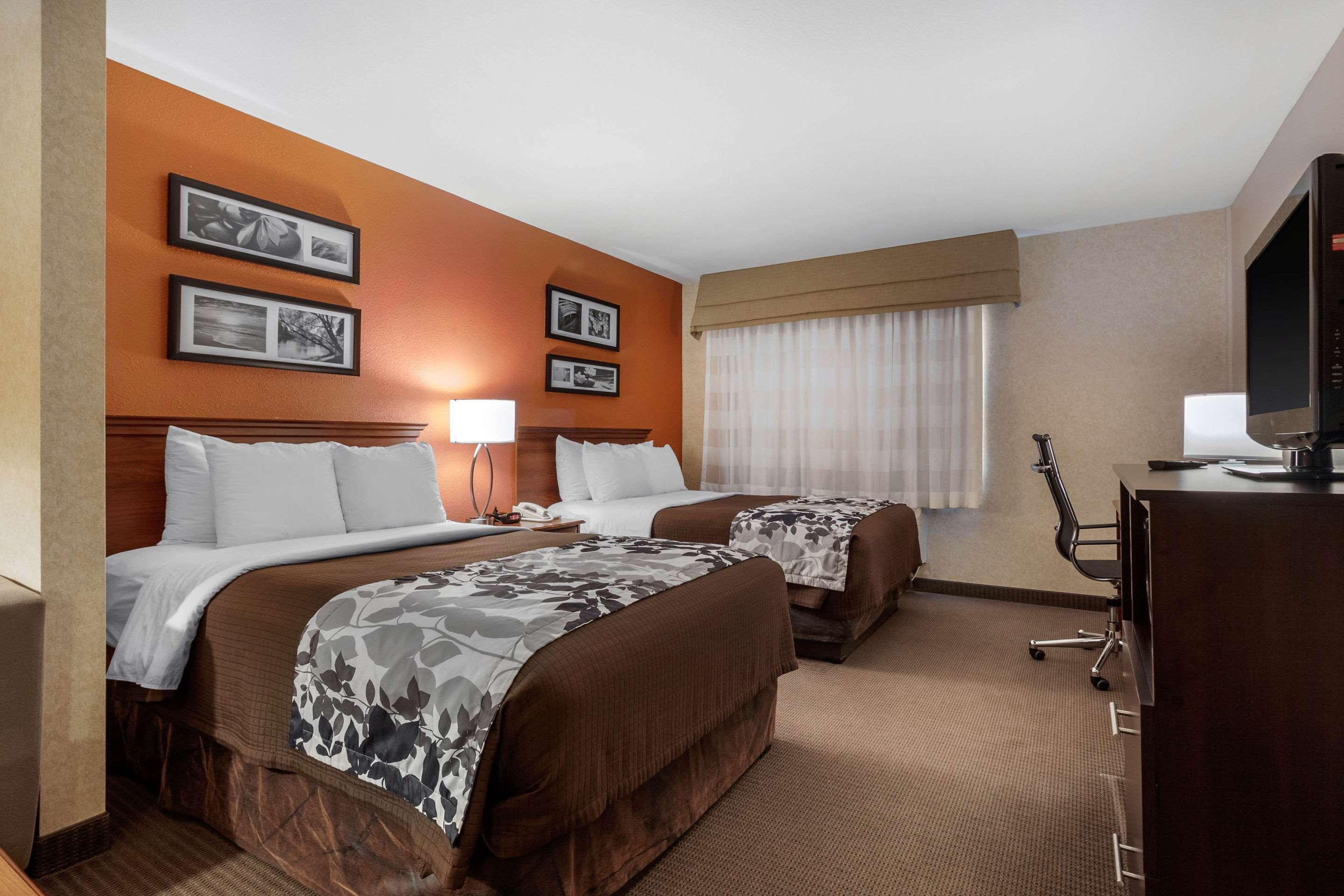 Sleep Inn & Suites Hays I-70 Bagian luar foto