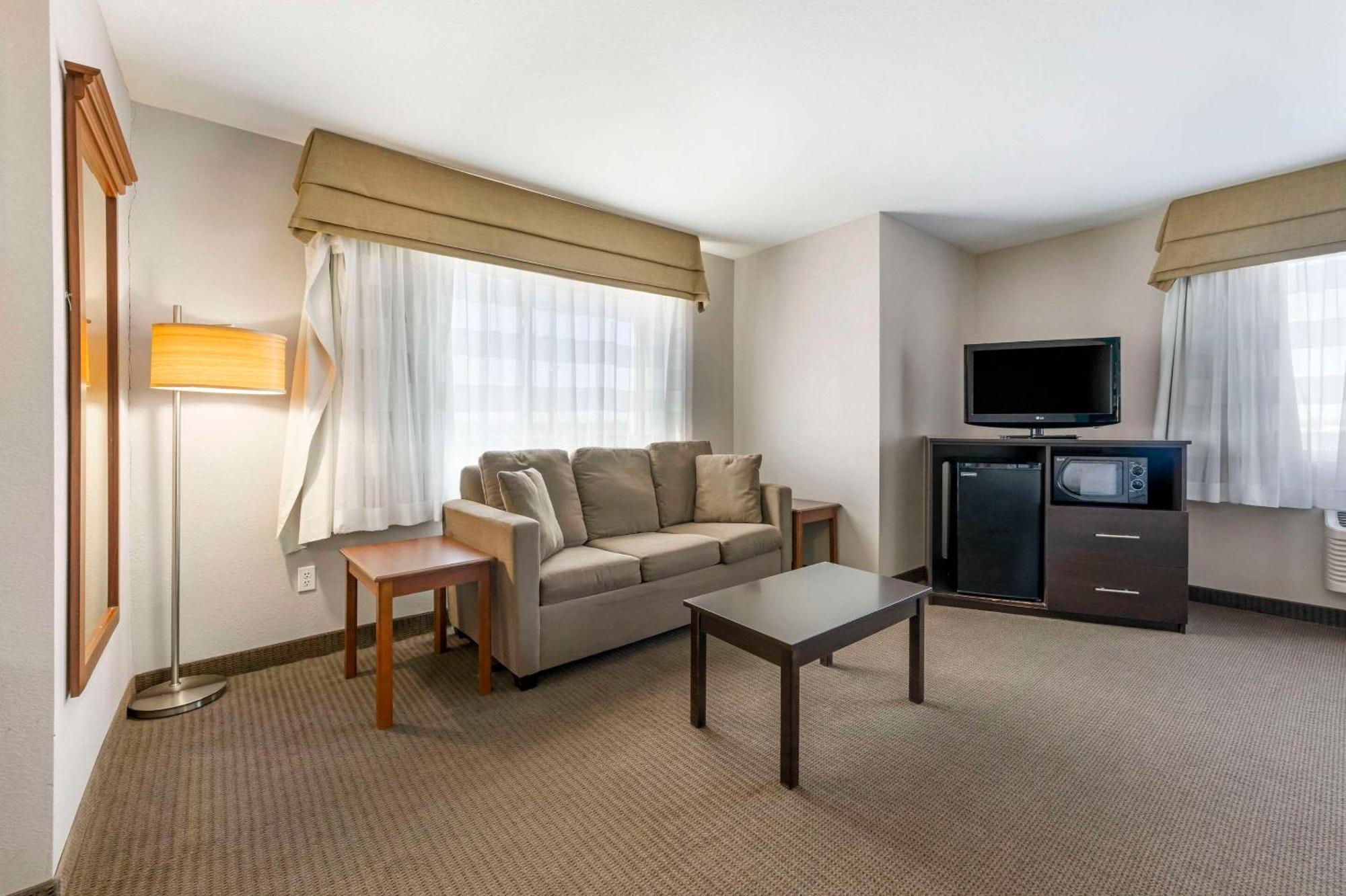 Sleep Inn & Suites Hays I-70 Bagian luar foto